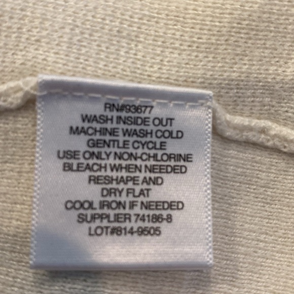 Liz Claiborne Career 3/4 sleeve cardigan. Waist length. Size L. - Picture 12 of 16